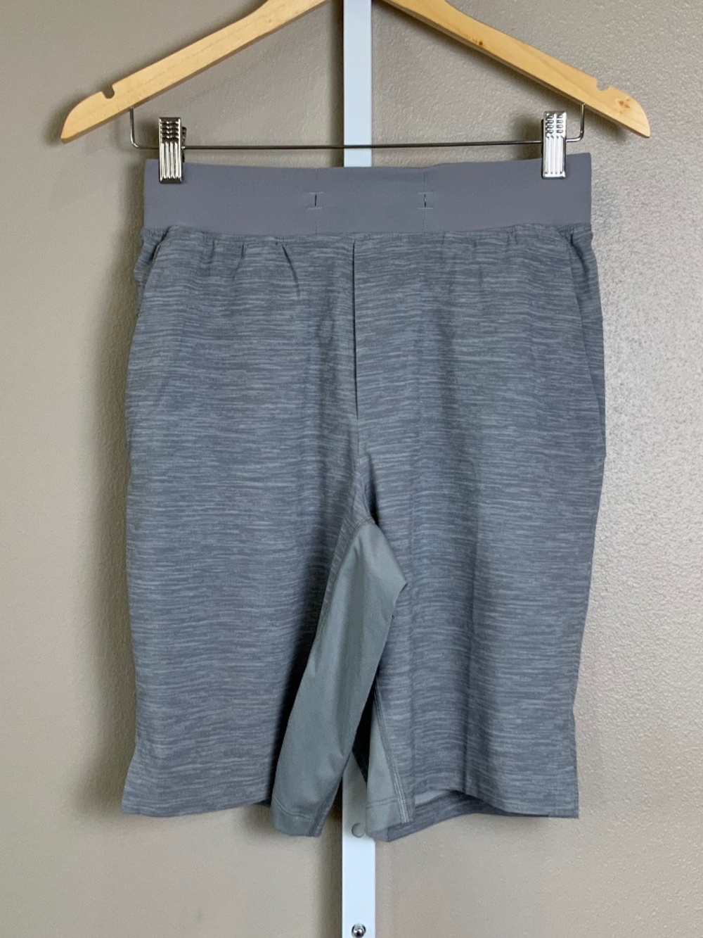 Lululemon T.H.E. Short Linerless 9"